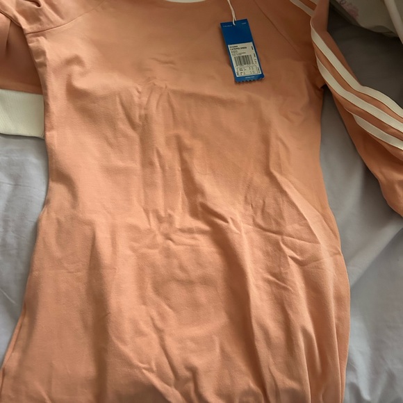 Adidas dress - Picture 1 of 2